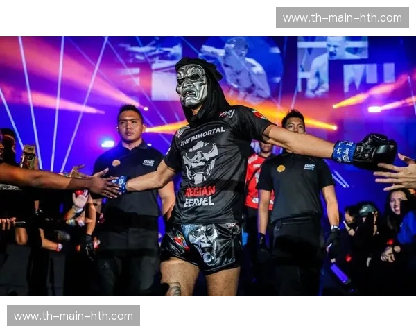 铁拳碰撞下的意志巅峰：罗根·艾尔索vs陈亚伟，谁才是擂台上的终极主宰？